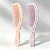 Escova de Cabelo Plástica com Dentes Grossos Estilo Desenho Animado Fofo e Feminino para Massagem e Pentear os Cabelos, Adequada para Pessoas Comuns