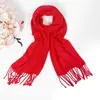 Lenço Vermelho Chinês com Texto Impresso para Celebrações e Reuniões Anuais, Lenço Vermelho Grande com Logo Bordado em Estilo Étnico