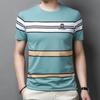 Trinta Moda Outono e Verão Tendência Nova Camiseta de Manga Curta com Gola Redonda para Jovens Estilo Coreano Casual Listrada Manga Curta