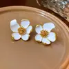 Brincos Vintage Usados Moda Retrô Versátil Ornamentos de Orelha para Mulheres Nicho Luxo Leve Acessórios de Ponta Atacado