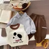 Conjunto de primavera para meninos 2026 novo estilo colete suéter de cachorrinho camisa xadrez calça lanterna conjunto de três peças para meninos