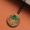 Colgante de Madera de Águila Wushi Pai Jade Auspicioso Ruyi Incrustado Exquisitamente Tallado Año Zodiacal Juguetes Culturales Adorno de Colgante de Madera de Águila Modelo de Venta al por Mayor