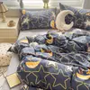 Novo Conjunto de Quatro Peças de Caxemira Vegetal Escovada para Quarto de Casa, Capa de Edredom Espessa, Lençol de Cama, Conjunto de Roupa de Cama de Três Peças para Dormitório de Estudante