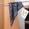Lenço triangular, acessório feminino em camadas, cinto jeans, lenço de cintura, acessório de viagem, camisa, xale estiloso