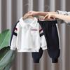 7781 Conjunto de Moletom para Meninos 2026 Novo Estilo Infantil Primavera Casual Camisa Polo Conjunto de Duas Peças Primavera e Outono Roupa Esportiva