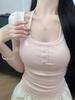 Camiseta de Manga Curta Rosa Falsa de Duas Peças com Gola Quadrada e Almofada no Peito para Mulheres Verão 2025 Sexy com Efeito Emagrecedor Top Externo Tendência