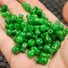Contas soltas de jade Verde esmeralda vaso verde seco contas soltas Verde através do furo vaso contas soltas 8 * 12mm especial jogo literário