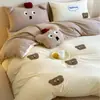 Conjunto de Quatro Peças Outono e Inverno 100% Algodão Escovado Espessado Quente Algodão Puro Desenho Ursinho Bordado Capa de Edredom Lençol Saia de Cama Roupa de Cama