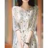¡El jardín de verano es radiante y fresco! Romántico y elegante, complementa naturalmente el tono de piel, vestido de seda de cintura alta para mujer