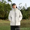 Chaqueta cortavientos clásica con capucha a prueba de tres elementos para primavera y otoño, transpirable, duradera, versátil, abrigo para exteriores para escalada en montaña, adecuado para parejas