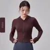 Ropa de Yoga Estilo Primavera y Otoño Diseño Femenino Cintura Entallada Adelgazante Chaqueta Corta con Capucha Agradable al Tacto Cómoda Moderna Versátil Cárdigan