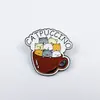 Broche de Gato de Dibujos Animados Lindo Jenga Gatito Lindo Letras en Inglés Ropa Creativa Insignia de Metal Accesorios