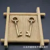 Colgante de Llave Estilo Chino Vintage de Latón Collar para Hombres y Mujeres Colgante Pequeño Colgante Pequeño para Llevar en Mano Colgante de Llavero Pequeño Viejo