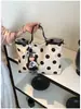 2026 Verano Nuevo Estilo Estilo Simple Lino Lunares Gran Capacidad Ligero Casual Versátil Bolso de Hombro Bolso Tote Multicompartimento