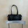 Bolsa de ombro para axila de moda altamente estilosa e simples para mulheres, nova bolsa de ombro para o início do outono de 2026 para o dia a dia, bolsa de mão única e moderna