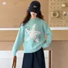 Suéter de Punto Redondo con Bordado de Estrellas para Niñas Primavera/Otoño 2026, Mediano/Grande Niños Estilo Coreano Jeans de Pierna Recta Jacquard de Moda