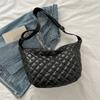 Bolso de hombro informal para mujer, bolso de mano portátil de gran capacidad, estilo rombo, bandolera sencilla con relleno de algodón, novedad de 2024