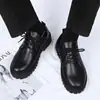 Zapatos de Hombre Cuatro Estaciones 2026 Suela Gruesa de PU Suela Blanda Zapatos Casuales de Cuero Superficie de Cuero Blando Impermeable Zapatos de Trabajo Completamente Negros