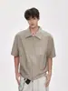 Chaqueta de manga corta con doble cremallera, silueta Cleanfit, para hombre, novedad verano 2025, top americano corto ancho, hombrera cuadrada