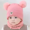 Gorro de Punto de Oso Lindo para Invierno de Bebé con Protección para las Orejas y Gorro de Lana Cálido para Niños y Niñas, Más Conjunto de Bufanda de Forro Polar