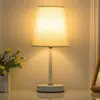 Lámpara de Mesita de Noche para Dormitorio Lámpara de Celebridad de Internet Corazón de Niña Lámpara de Mesa Escandinava Retro Decoración de Dormitorio Mini Luz Nocturna Ins para Chicas