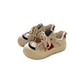 Sapatos Loafers Chunky de Nicho Originais para Mulheres, Novo Estilo Primavera 2026, Tênis Brancos Versáteis da Moda para Estudantes, Sapatos com Solado Grosso