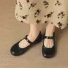 Brisa suave da noite sapatos femininos de uma tira com decote baixo 2026 outono novo estilo francês com saias Mary Janes de fundo plano