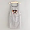 Delantal de cocina simple resistente al agua, delantal de cintura transpirable anti-manchas con impresión de logotipo, ropa de trabajo especializada para uso en catering y restaurantes