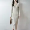 26 Otoño Invierno Nuevo Cuello de Fruta 100% Lana Pura Casual Retro Largo Hasta la Rodilla Ajustado al Cuerpo Capa Base Vestido Largo de Punto Largo