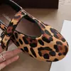 Versión de Piel de Oveja del Mismo Estilo, Zapatos Mary Jane Versátiles con Estampado de Leopardo para Mujer, Punta Redonda, Correa Única, Tacón Bajo, Estilo Juvenil, para Primavera y Otoño