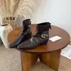 Primeiro Encontro: Botas de Cano Curto Quadradas Retrô Britânicas Sazonais para Mulheres, Nova Coleção Outono 2026, Botas Nude Emagrecedoras com Zíper Traseiro e Fivela