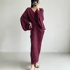 Ropa de mujer más vendida en comercio exterior europeo y americano: Vestido Issey Miyake con un toque de alta gama, elegante, corte holgado, mangas murciélago irregulares, vestido largo formal