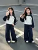Conjunto Deportivo para Niña Otoño 2026 Nuevo Elegante Estilo Coreano para Niños Bloque de Color Sudadera con Capucha y Cuello Alto Pantalones de Pierna Ancha Conjunto de Dos Piezas