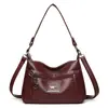 Bolsa Feminina de Couro Macio Mais Vendida Transfronteiriça 2025 Nova Bolsa Transversal Simples de Grande Capacidade Elegante Bolsa de Ombro Axilar