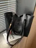 Bolso tote de moda retro de gran capacidad para mujer, nuevo estilo 2026, bolso de hombro versátil, bolso de axila, bolso para el trabajo