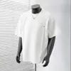 Camisa de Manga Corta Unisex Casual Holgada Transpirable Fresca Cómoda con Diseño de Pliegues Tridimensionales y Remaches, Estilo Nuevo Verano 2026