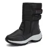 Botas de exterior de gran tamaño para mujer, botas de nieve integradas de piel para invierno, botines de mujer de suela gruesa con velcro y algodón.
