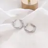 Arete Retorcido Tejido Cruzado Aretes Simples de Nicho Estilo Fresco para Mujer Corea del Sur Aretes Elegantes Aretes Distintivos Versátiles
