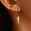 Europa y Estados Unidos nuevos ganchos para oreja de gota de agua acero inoxidable chapado en oro real de 18K pendientes de temperamento estilo viento frío pendientes en stock