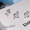 Clavos para Hueso de la Oreja Planeta de Perlas Pendientes de Saturno Pendientes de Acero de Titanio Casual de Gama Alta Ligeramente Lujosos Más Fáciles de Combinar Pendientes de Moda