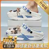 2026 Novos Sapatos com Furos Chinelos Masculinos Estilo Masculino Sandálias Mais Vendidas Praia Exterior Antiderrapantes Casal Chinelos de Bico Fechado