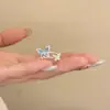 Anel de Coração Zircônia Super Brilhante de Luxo Leve Nicho Estilo Ins Feminino Design Avançado Anel Aberto para Dedo Indicador Atacado