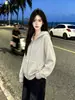 Moletom com capuz listrado color block estilo preguiçoso popular estilo americano para mulheres, outono e inverno de 2026, forrado com fleece, jaqueta cardigã de caimento solto, moderno