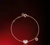 Versão Alta V Dourada Versão Seiko Pulseira de Cabacinho Kirin para Mulheres Estilo Chinês Luxo Acessível Trava Ruyi Pulseira de Ágata Madrepérola Branca