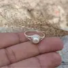 El anillo de cobre blanco de ensueño más vendido de HuaJie Temu para mujer, exquisito anillo de perla barroca, elegante diseño vintage delicado