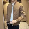 Chaqueta Casual Estilo Coreano con Cuello de Béisbol para Hombre Primavera y Otoño Simple Ajustada Ropa Exterior Chaqueta Versátil Moda Chaqueta Delgada