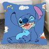 Funda de Almohada de Dibujos Animados Anime Stitch Linda Azul Felpa Corta Cuadrada Cojín de Dibujos Animados Funda de Almohada para Sofá