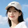 Gorra de Béisbol Bordada con Letras Estilo Coreano 2026 para Mujer, Versátil, Adelgazante, Adecuada para Cabezas Grandes, Gorra de Pico, Sombrero para el Sol