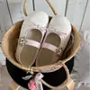 Zapatos Mary Jane florales para mujer, nueva colección primavera/otoño 2026, suela blanda, estilo retro, perfectos con vestidos, planos, versátiles bailarinas