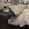 Ropa de cama 2026 nuevo modelo juego de cuatro piezas: sábana, funda de edredón, protector de colchón, juego de tres piezas para cama individual de dormitorio universitario